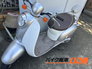 バイク廃車110番|バイク・原付のお引取り実績。当社で無料回収処分と廃車手続き代行 をした、神奈川県藤沢市のシルバーホワイト色のスクーピー