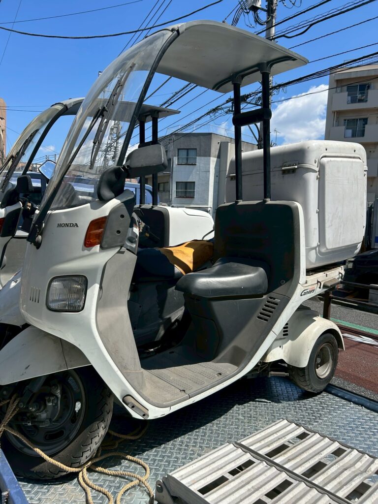 バイク廃車110番|バイク・原付のお引取り実績。当社で無料回収処分と廃車手続き代行をした、東京都新宿区のジャイロキャノピー
