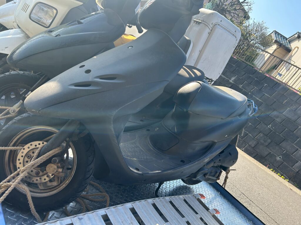 バイク廃車110番|バイク・原付のお引取り実績。当社で無料回収処分と廃車手続き代行をした、東京都西多摩郡瑞穂町のライブディオ