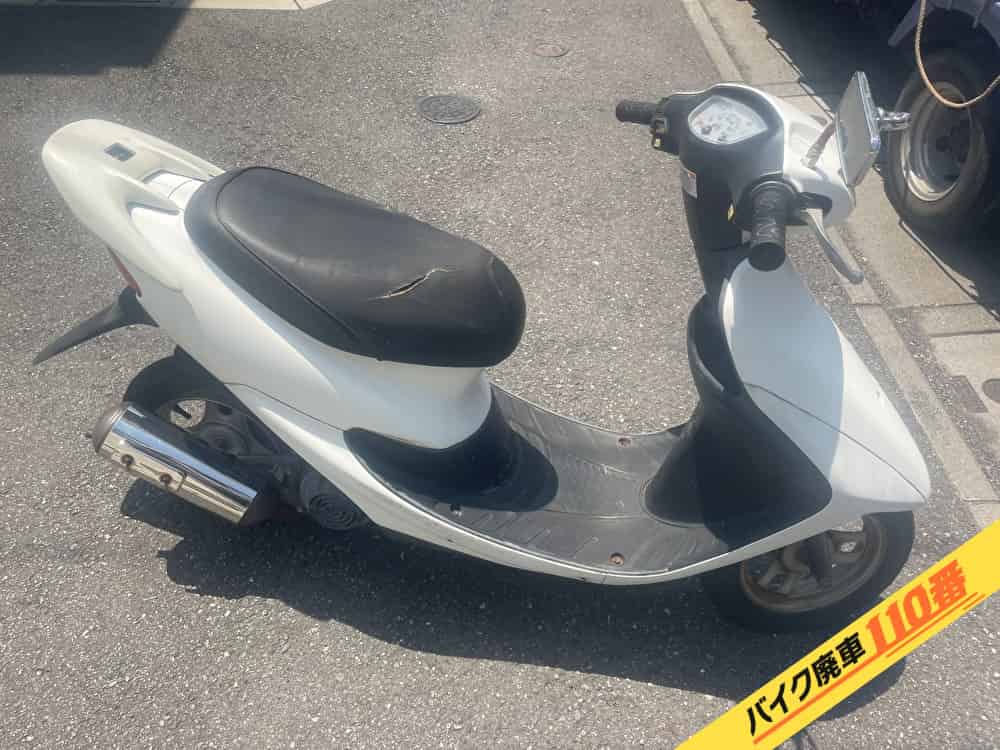 バイク廃車110番|バイク・原付のお引取り実績。当社で無料回収処分と廃車手続き代行をした、東京都足立区のライブディオ